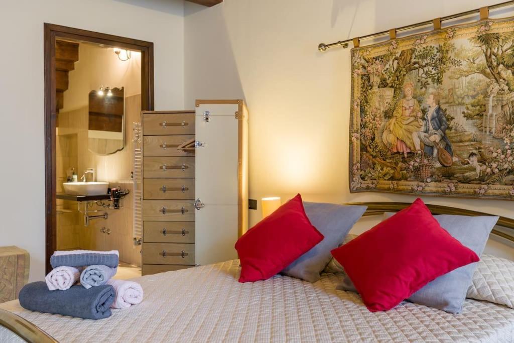 Magnificent 1800 In The Heart Of Verona Exterior photo